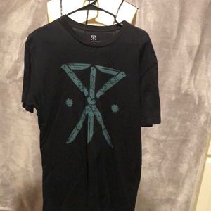 Black casual t-shirt